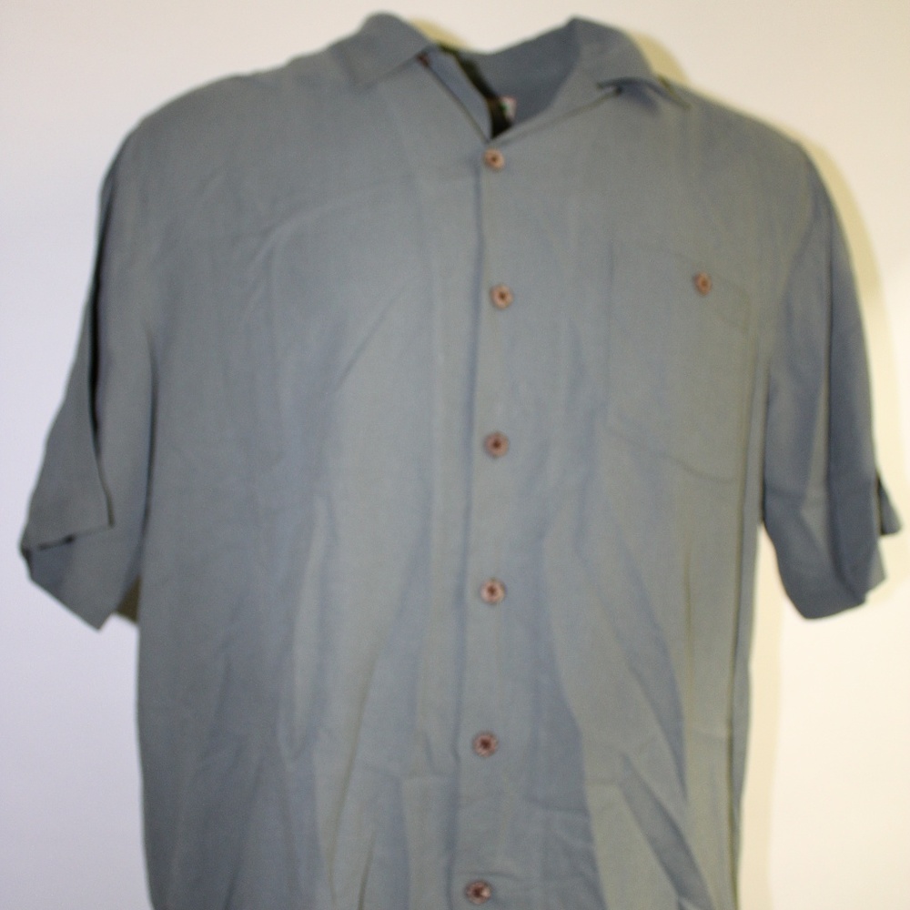 Beyond Paradise XL Casual Button Down Wood Button